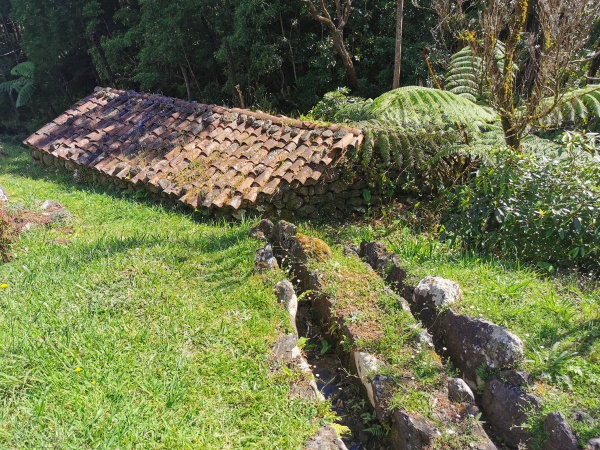 Mühlendach und Zuleitung