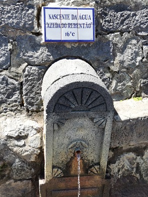 Brunnen