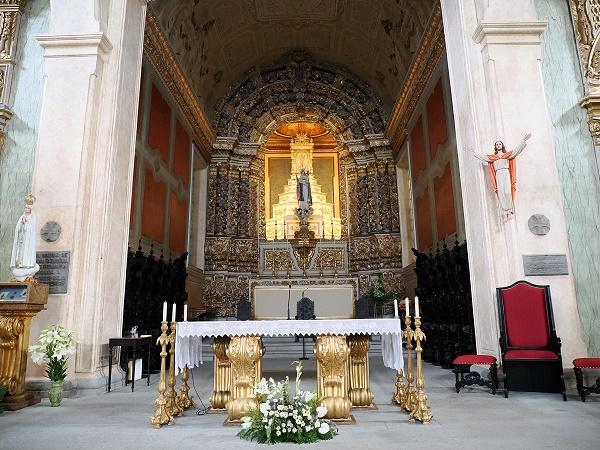 Altar