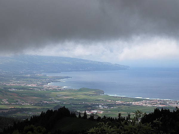 Blick nach Ribeira Grande