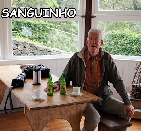 Wanderpause mit Getränken