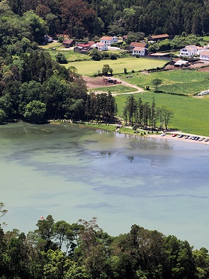 Der Ort Sete Cidades