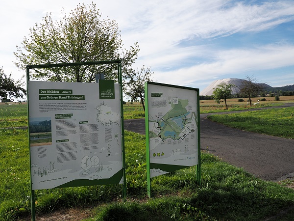 Schilder am Parkplatz