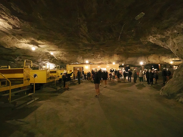 An der Kristallgrotte